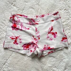 Anna Cate Boutique Floral Shorts Size 6 🌺